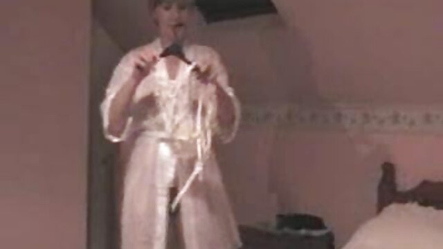 أفلام عالية الجودة :  فرخ يحصل على الرطب و مارس الجنس سكس اجنبي امهات في الحمام شرجيا و أنها تحب ذلك الأفلام الإباحية 